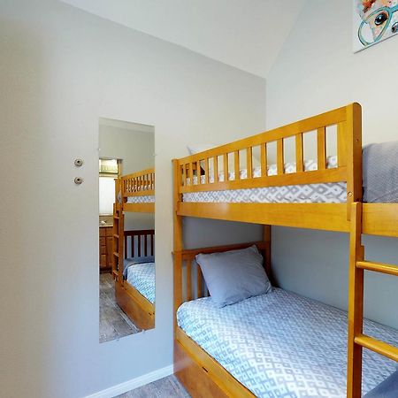 Castle Rock Cabin Big Bear Lake Bagian luar foto