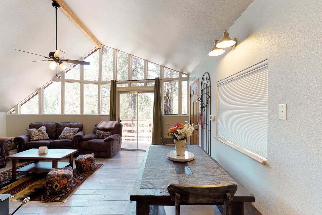 Castle Rock Cabin Big Bear Lake Bagian luar foto